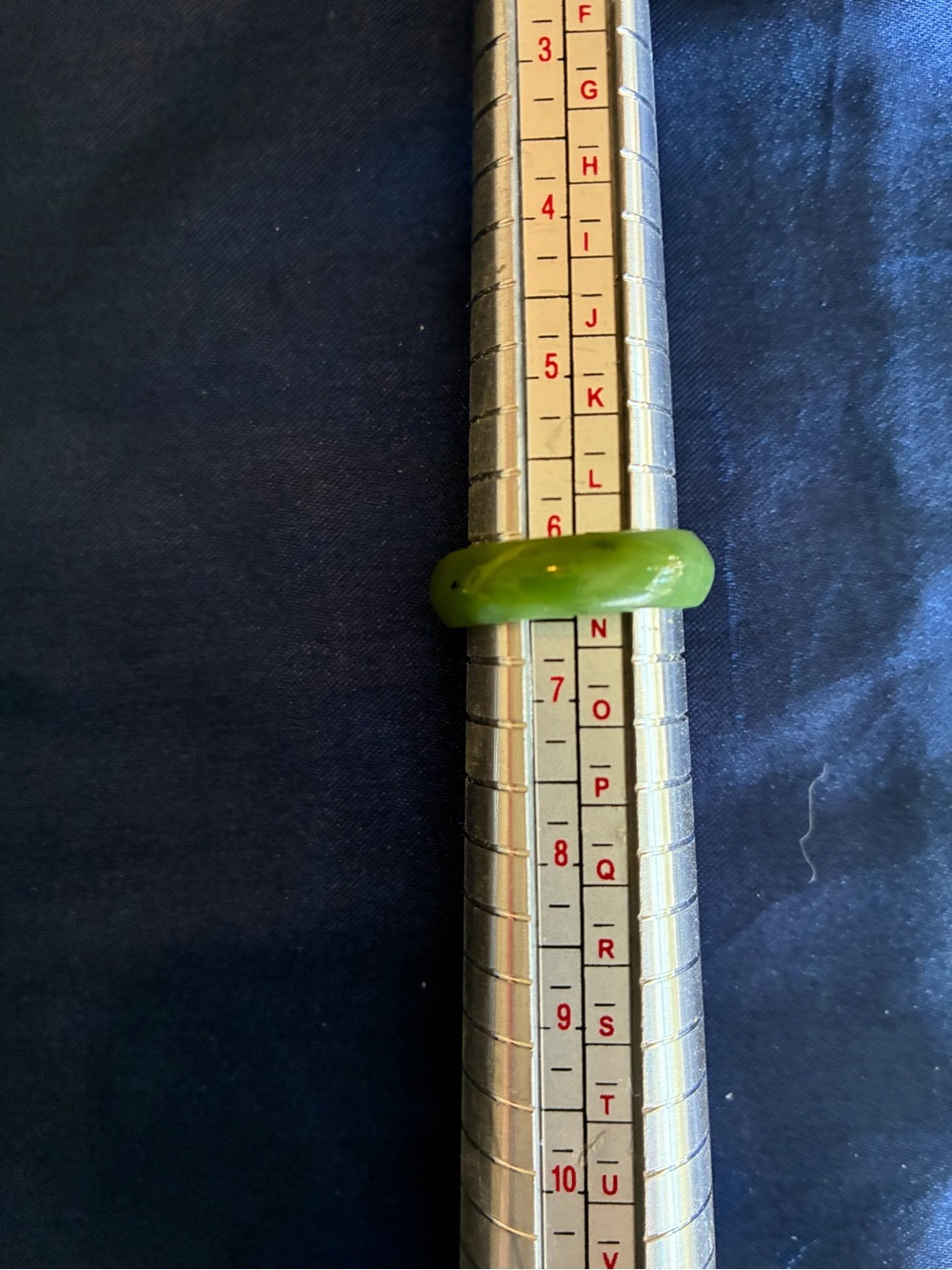 Source Unknown Bright Green Resin Band Ring